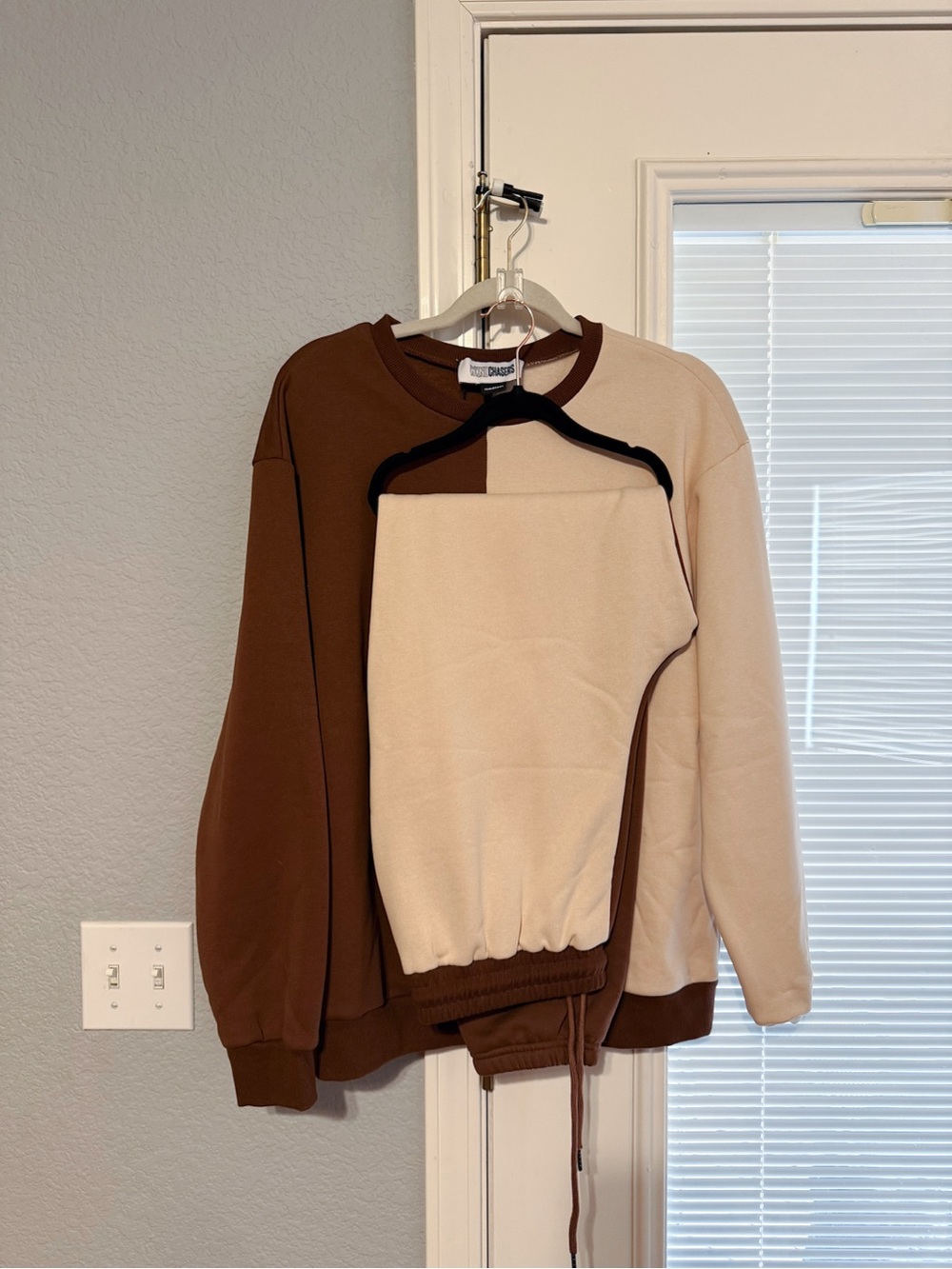 WKND Chasers Brown Cream Colorblock Sweatshirt Jogger Set M